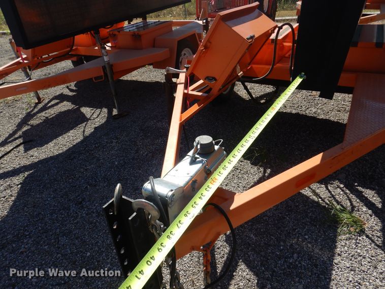 image for item JA9728 2007 Ver-Mac PCMS1210  message board trailer