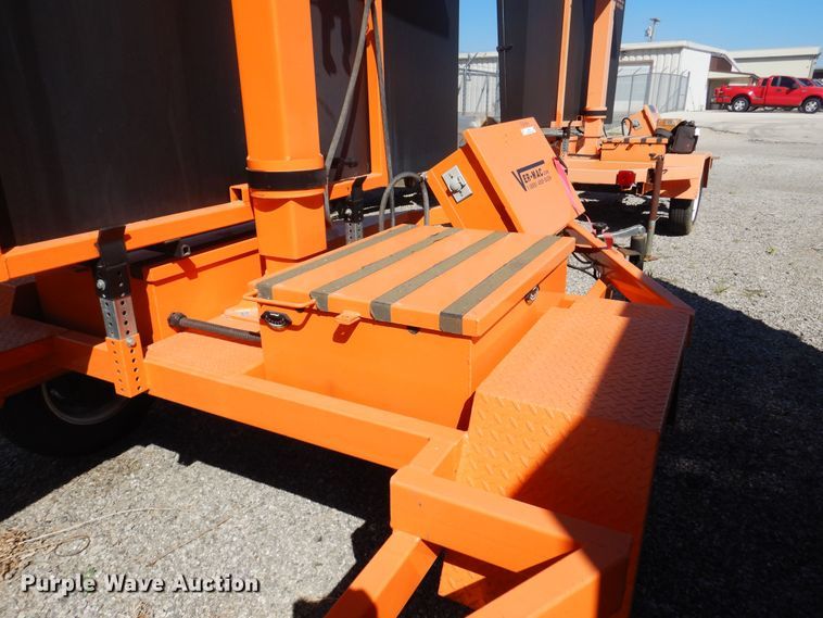 image for item JA9728 2007 Ver-Mac PCMS1210  message board trailer