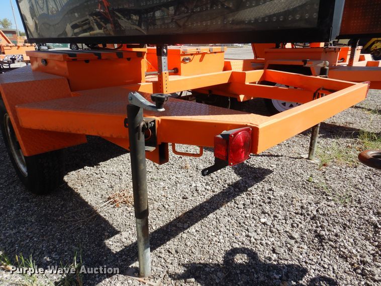 image for item JA9728 2007 Ver-Mac PCMS1210  message board trailer