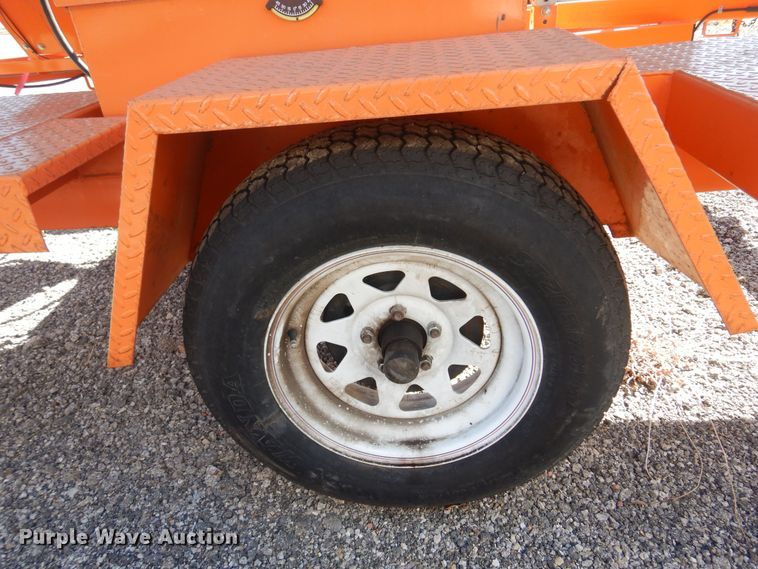 image for item JA9728 2007 Ver-Mac PCMS1210  message board trailer