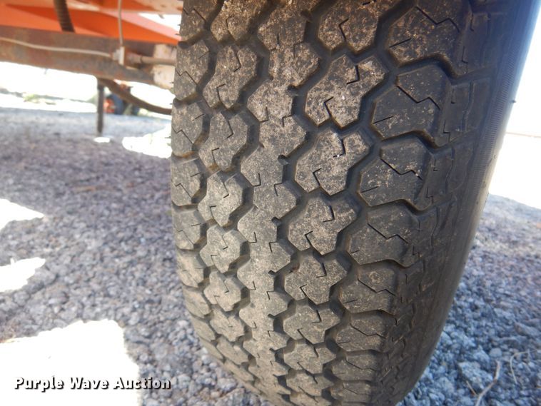 image for item JA9728 2007 Ver-Mac PCMS1210  message board trailer