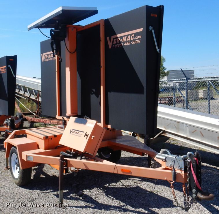 image for item JA9729 2008 Ver-Mac PCMS1210  message board trailer