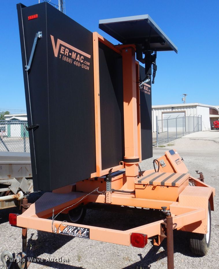 image for item JA9729 2008 Ver-Mac PCMS1210  message board trailer