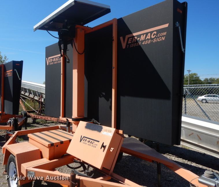 image for item JA9729 2008 Ver-Mac PCMS1210  message board trailer