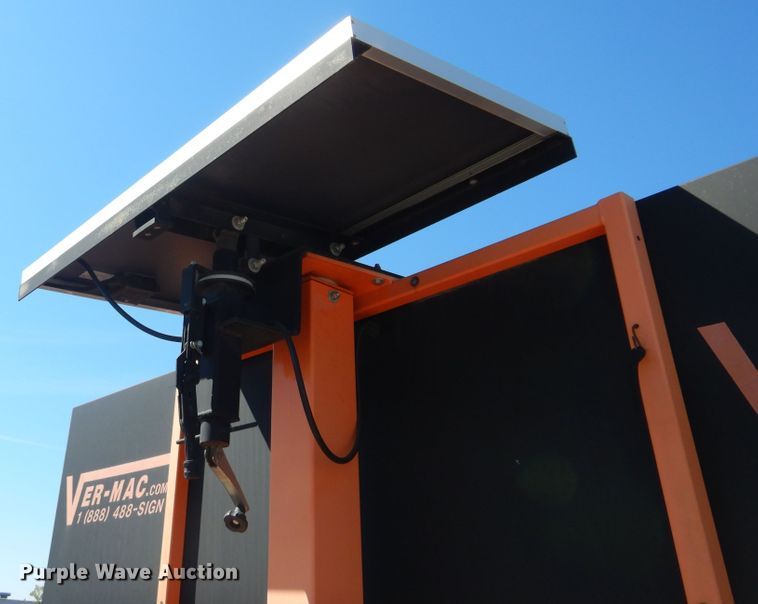 image for item JA9729 2008 Ver-Mac PCMS1210  message board trailer