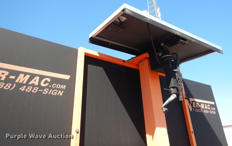 image for item JA9729 2008 Ver-Mac PCMS1210  message board trailer