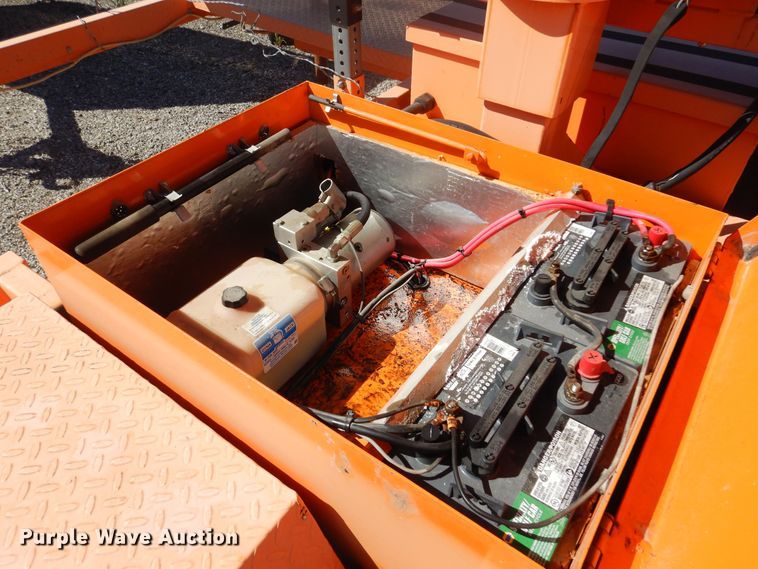 image for item JA9729 2008 Ver-Mac PCMS1210  message board trailer