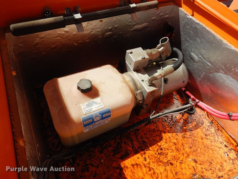 image for item JA9729 2008 Ver-Mac PCMS1210  message board trailer