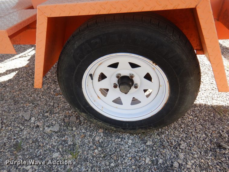 image for item JA9729 2008 Ver-Mac PCMS1210  message board trailer