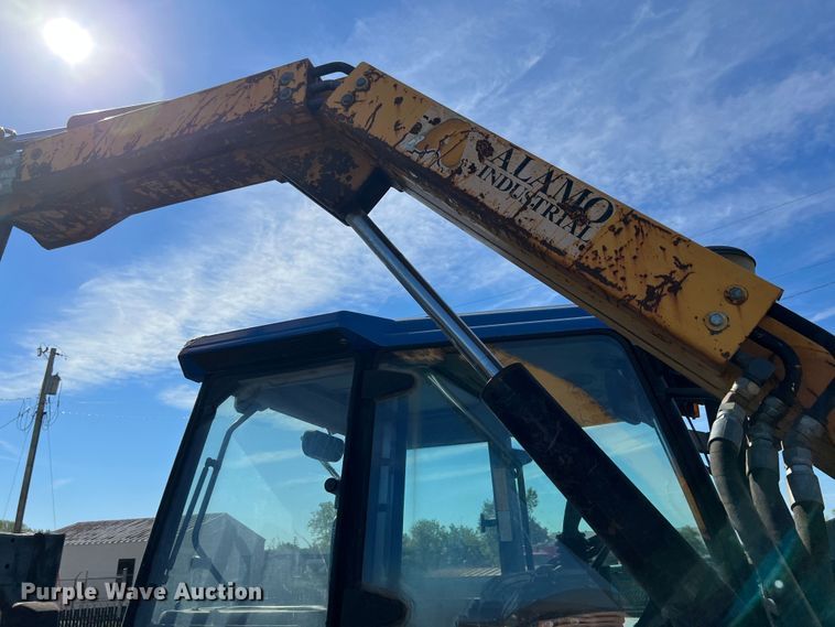 image for item JA9734 2001 New Holland TS110  MFWD tractor