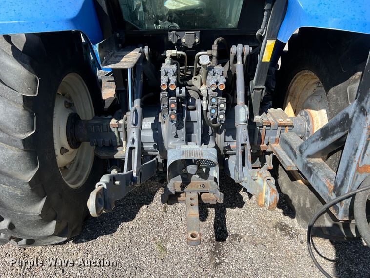 image for item JA9734 2001 New Holland TS110  MFWD tractor
