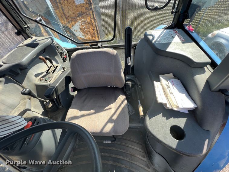 image for item JA9734 2001 New Holland TS110  MFWD tractor