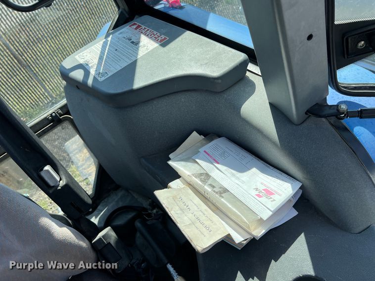 image for item JA9734 2001 New Holland TS110  MFWD tractor