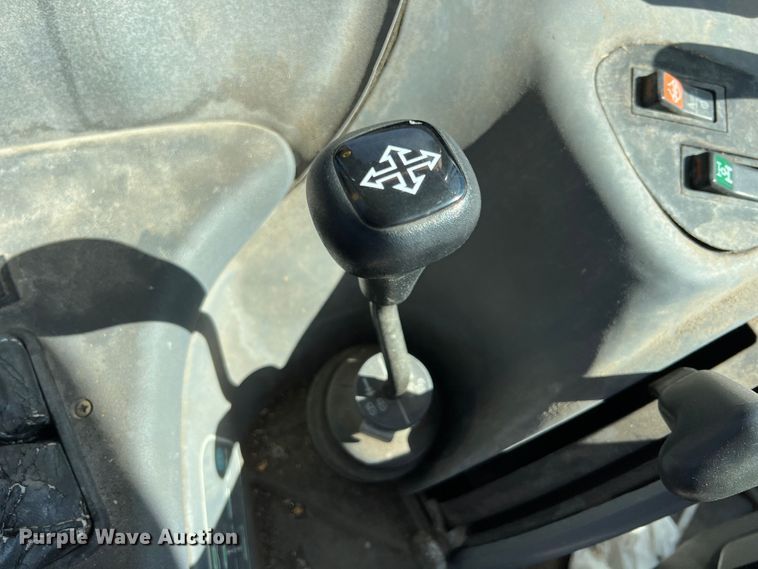 image for item JA9734 2001 New Holland TS110  MFWD tractor