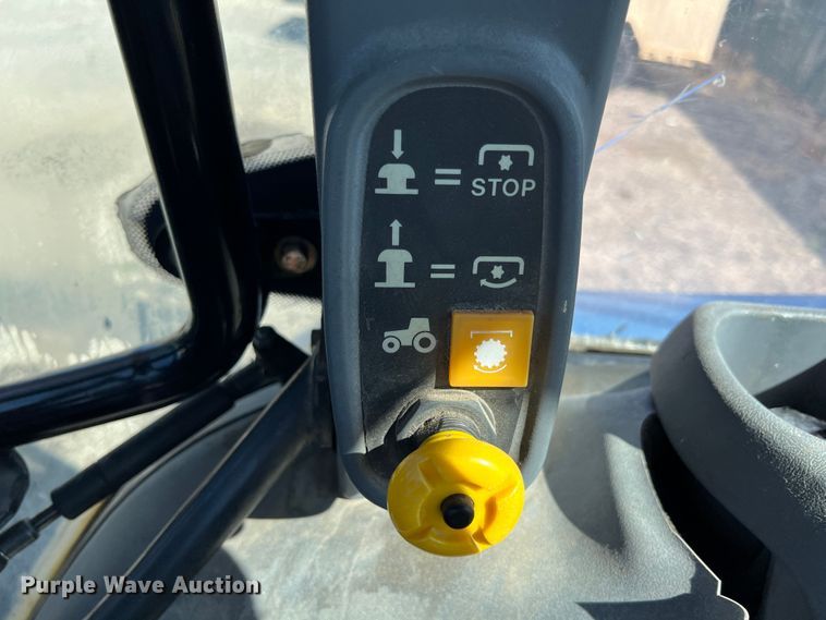 image for item JA9734 2001 New Holland TS110  MFWD tractor