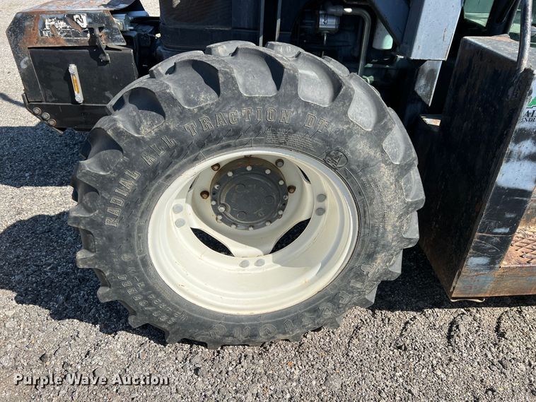 image for item JA9734 2001 New Holland TS110  MFWD tractor