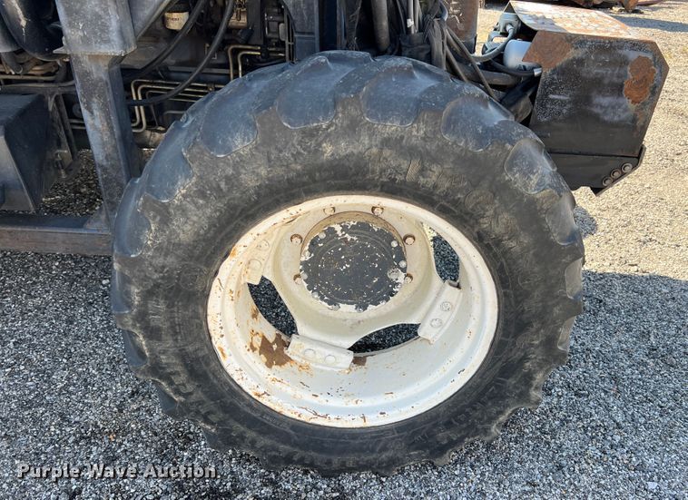 image for item JA9734 2001 New Holland TS110  MFWD tractor