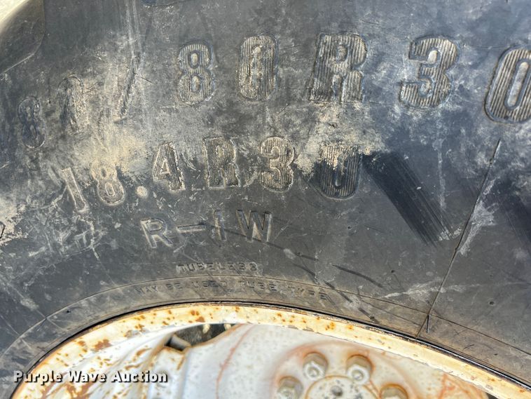 image for item JA9734 2001 New Holland TS110  MFWD tractor