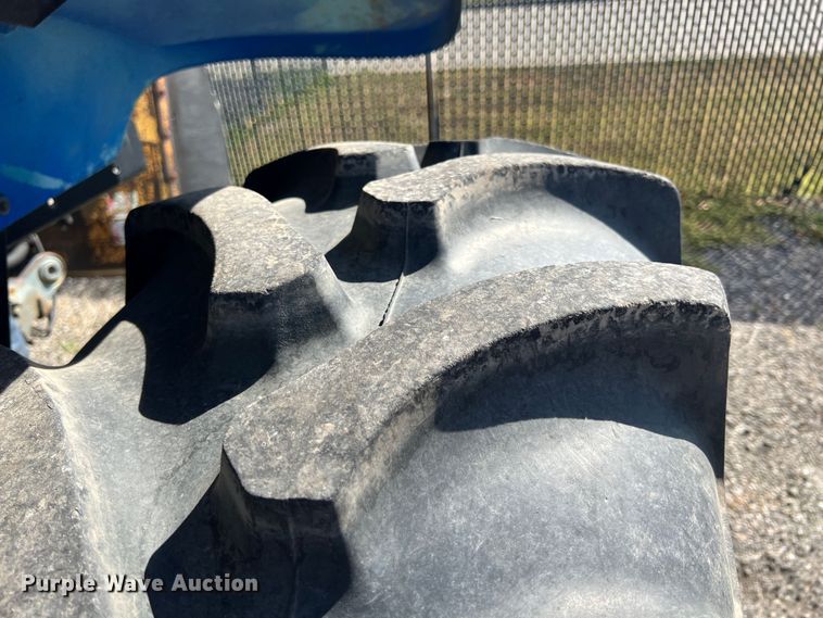 image for item JA9734 2001 New Holland TS110  MFWD tractor