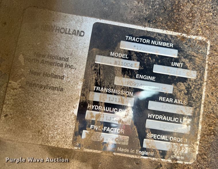 image for item JA9734 2001 New Holland TS110  MFWD tractor