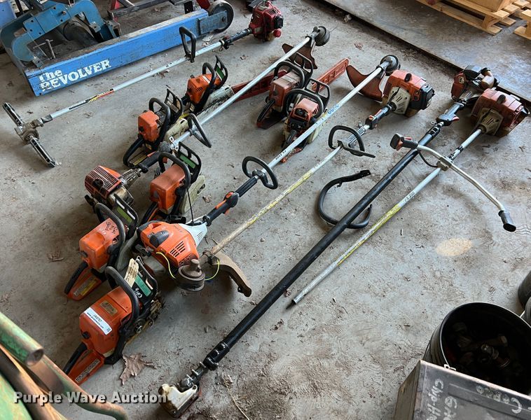 image for item JA9767 Lawn and garden equipment