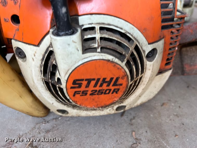 image for item JA9767 Lawn and garden equipment