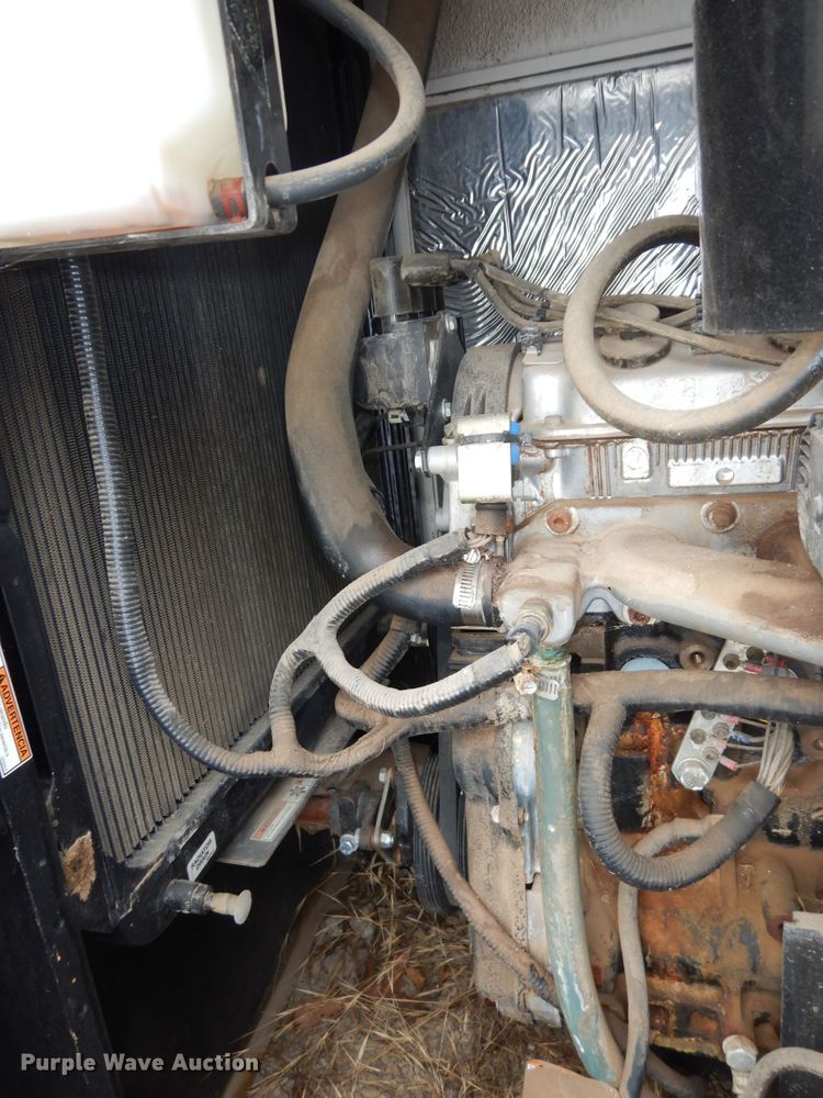 image for item KF9332 Generac QT02524AVSNA generator