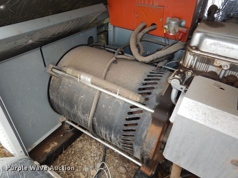 image for item KF9332 Generac QT02524AVSNA generator