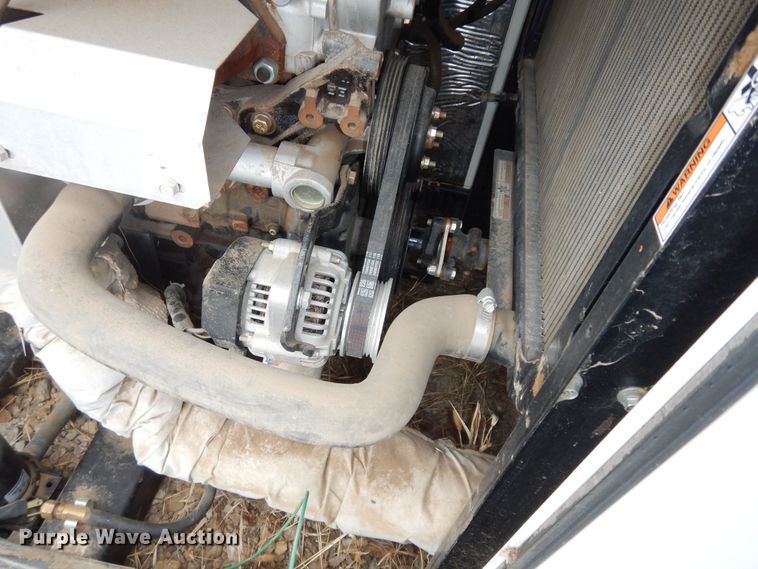 image for item KF9332 Generac QT02524AVSNA generator