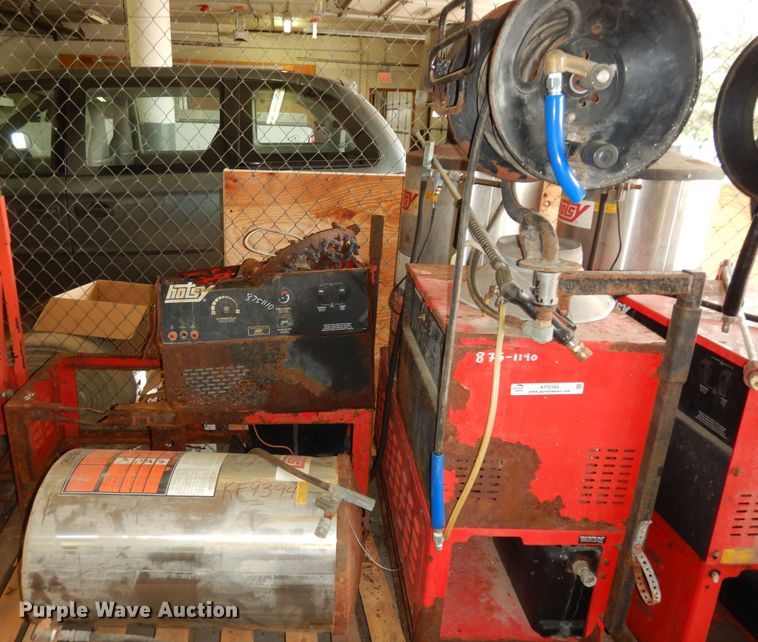 image for item KF9394 (2) 2010 Hotsy 982SS pressure washers