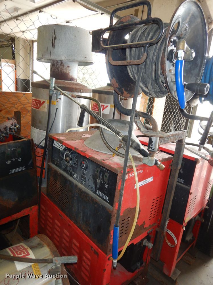 image for item KF9394 (2) 2010 Hotsy 982SS pressure washers