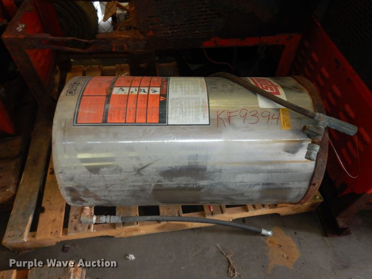 image for item KF9394 (2) 2010 Hotsy 982SS pressure washers