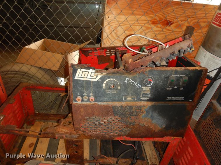 image for item KF9394 (2) 2010 Hotsy 982SS pressure washers