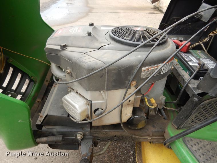 image for item KF9396 2005 John Deere L111 lawn mower