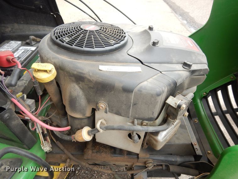 image for item KF9396 2005 John Deere L111 lawn mower