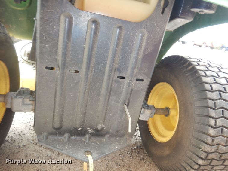 image for item KF9396 2005 John Deere L111 lawn mower