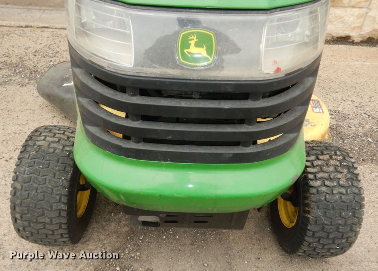 image for item KF9396 2005 John Deere L111 lawn mower