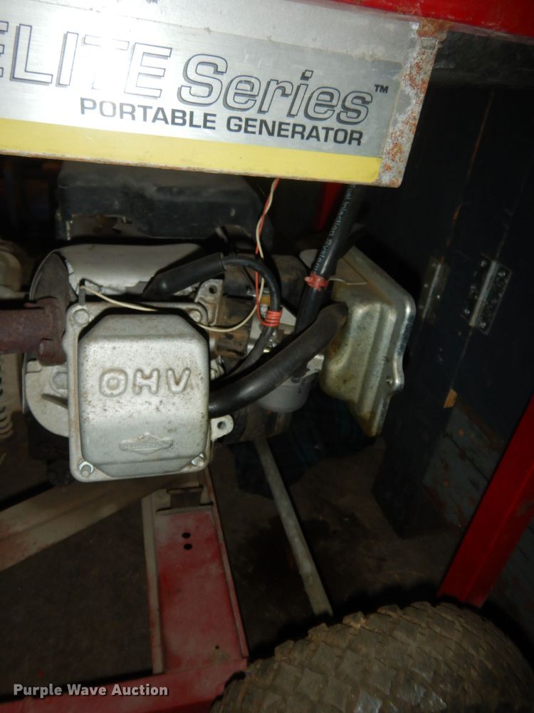 image for item KF9411 2004 Briggs & Stratton 5500 generator