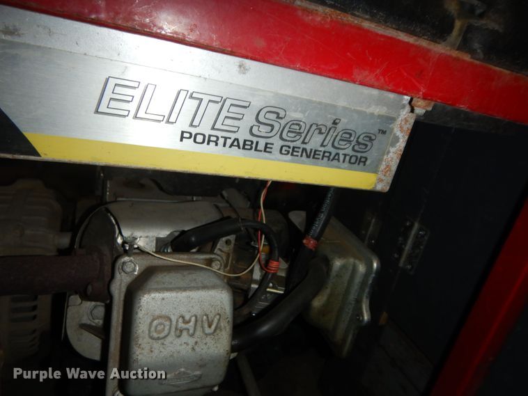 image for item KF9411 2004 Briggs & Stratton 5500 generator