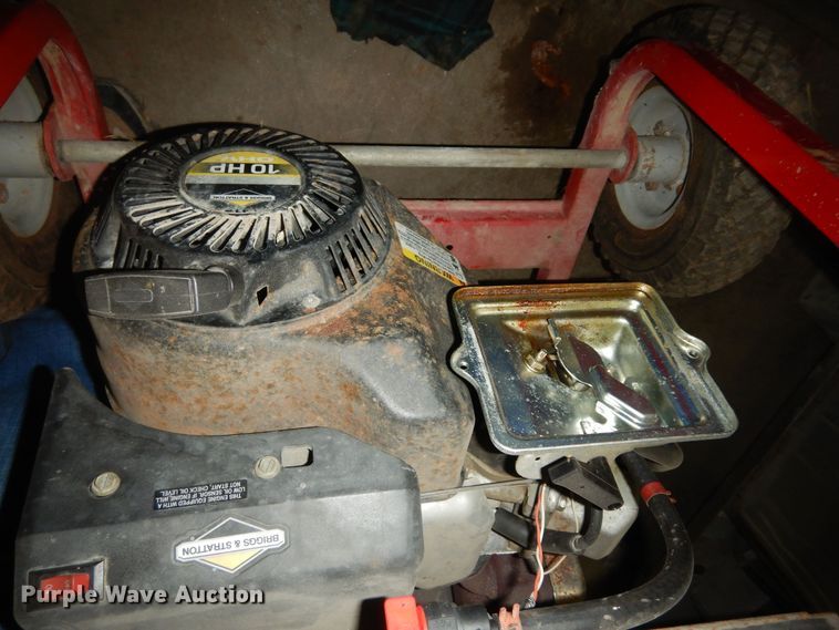 image for item KF9411 2004 Briggs & Stratton 5500 generator