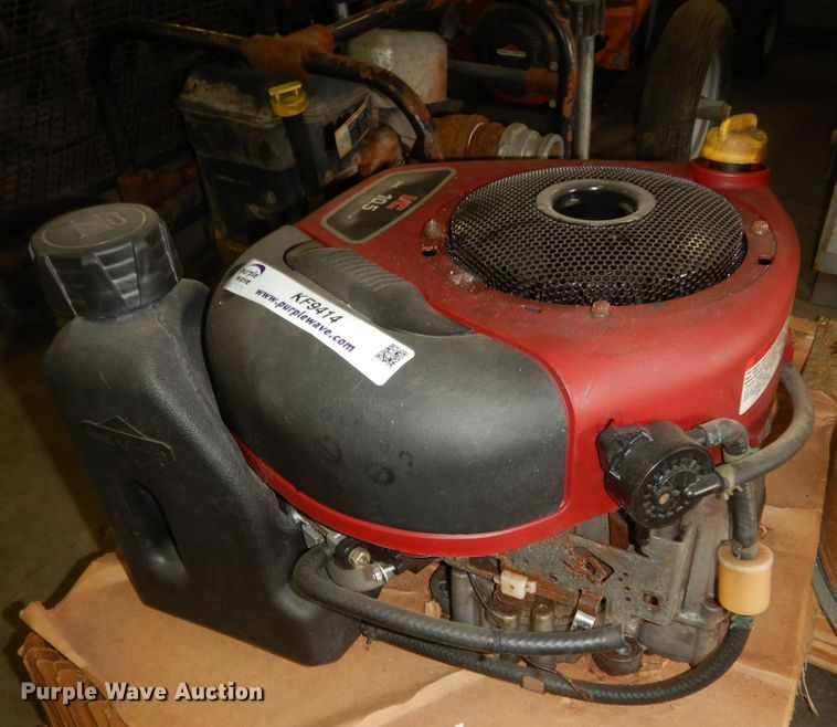 image for item KF9414 Briggs & Stratton  gas engine