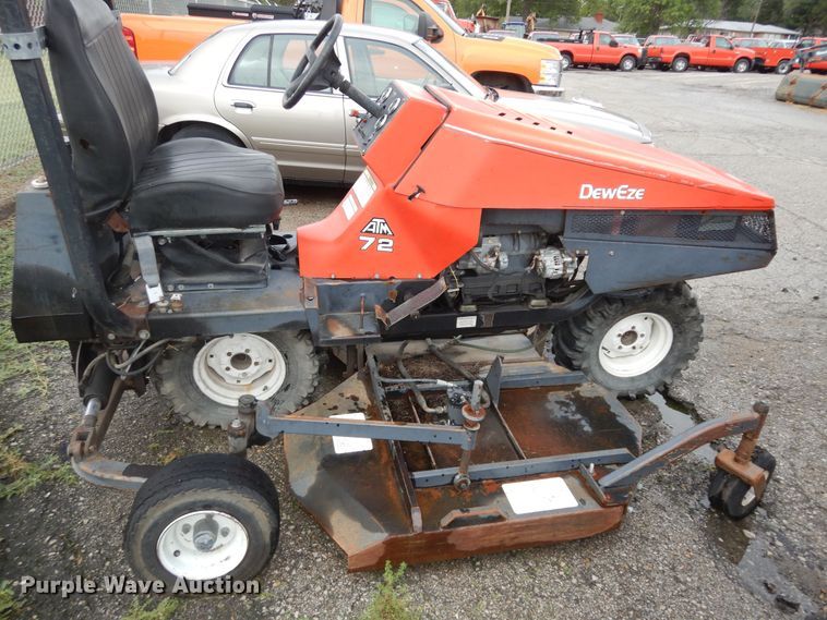 image for item KF9424 2001 DewEze 72 slope mower