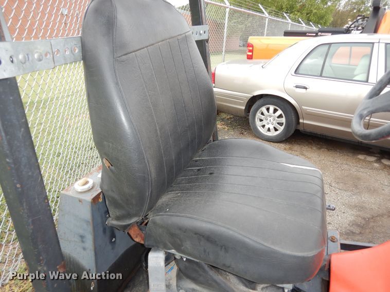 image for item KF9424 2001 DewEze 72 slope mower