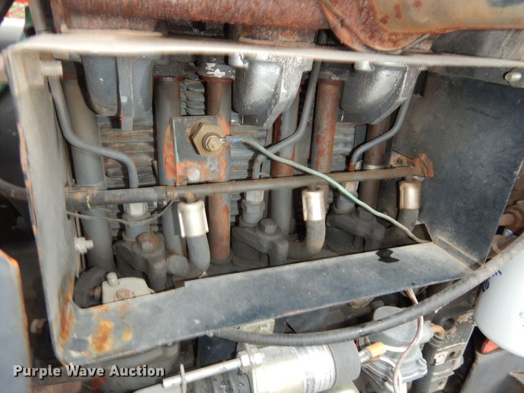 image for item KF9424 2001 DewEze 72 slope mower