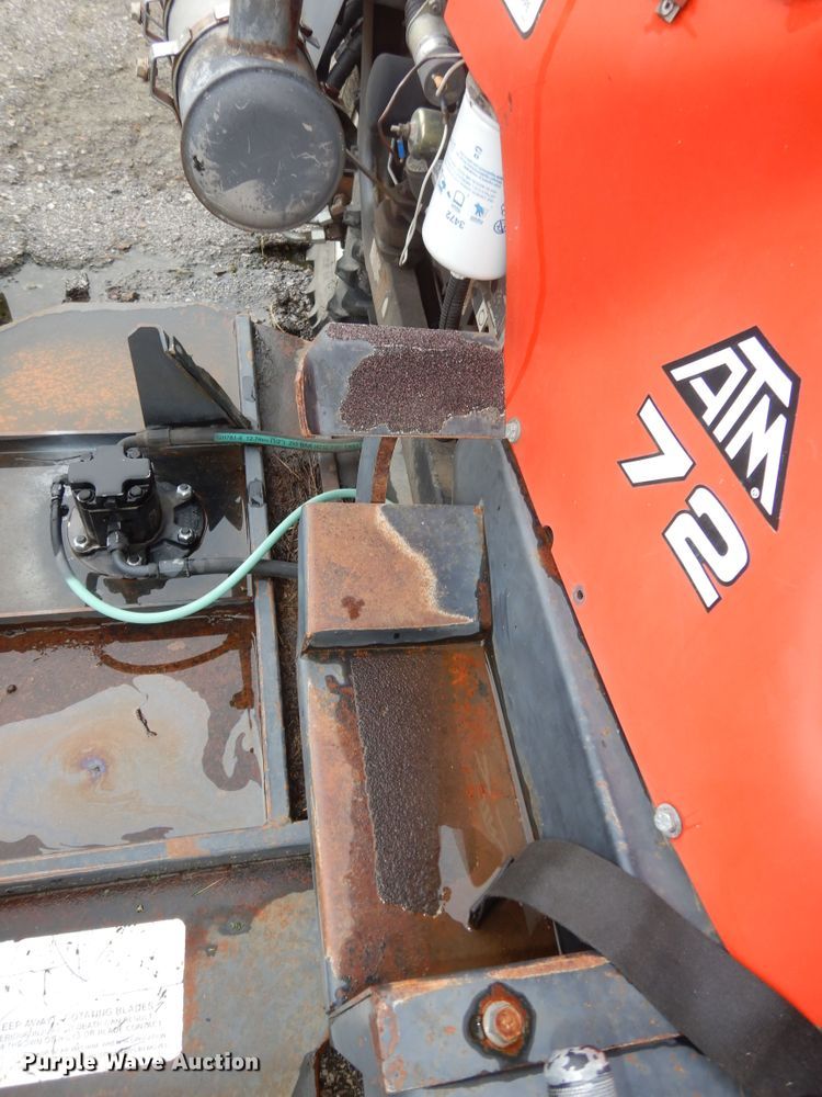 image for item KF9424 2001 DewEze 72 slope mower