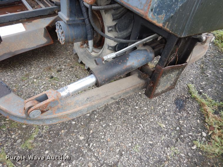 image for item KF9424 2001 DewEze 72 slope mower