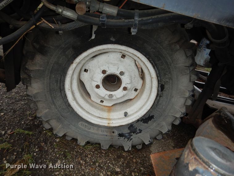 image for item KF9424 2001 DewEze 72 slope mower