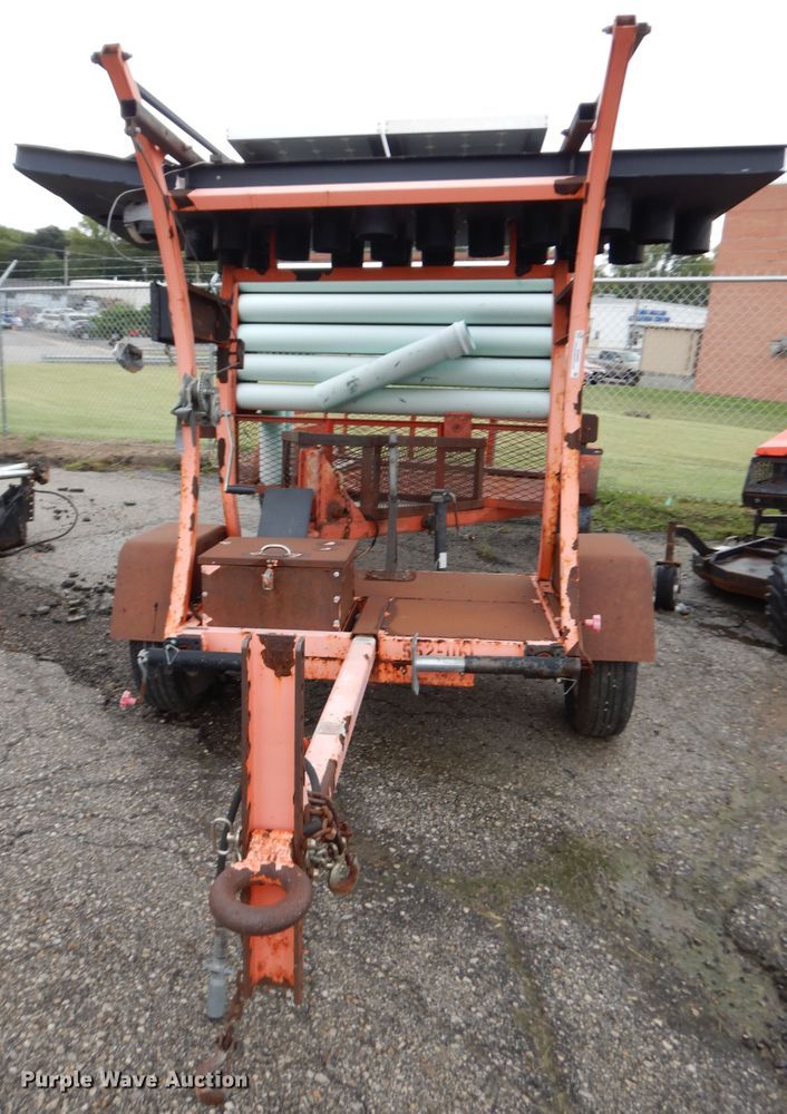 image for item KF9425 2011 National Signal Aero-Lite arrow board trailer