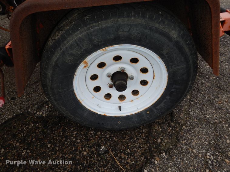 image for item KF9425 2011 National Signal Aero-Lite arrow board trailer