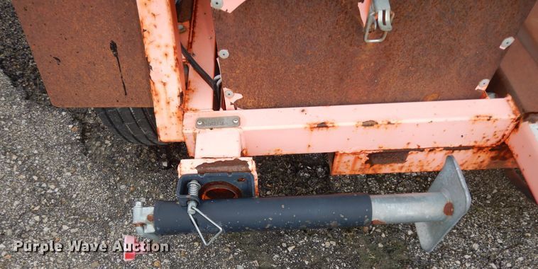 image for item KF9425 2011 National Signal Aero-Lite arrow board trailer